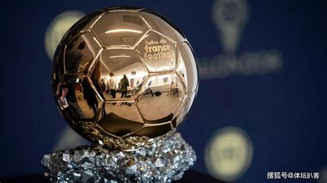 金球奖历史最佳11人：两代球王领衔，梅西C罗在列，巴西3人最多_雅辛