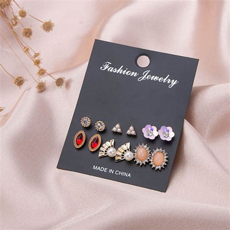 Scintillare by Sukkhi Amazing Gold Plated Stud Earring Combo for Women ...