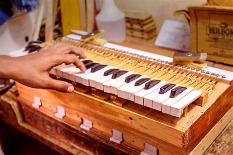 D'source Making Process | Making of Harmonium - Ahmednagar, Maharashtra ...