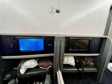 Singapore Airlines Business Class 的图像结果