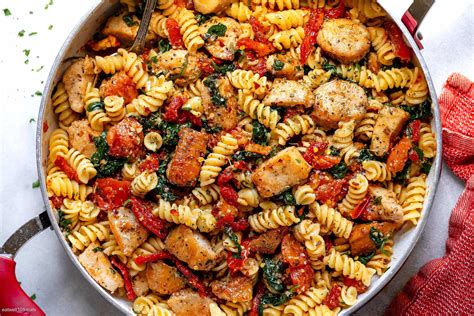 Tomato Spinach Chicken Pasta Recipe – Best Chicken Pasta Recipe ...