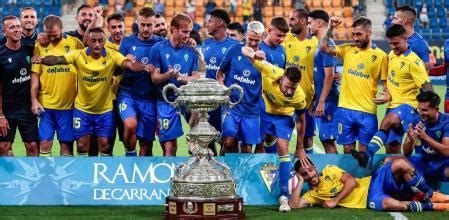 1-1: Los penaltis dan al Cádiz el Trofeo Carranza