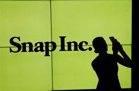 Snap Unit to Use Qualcomm Chips for Upcoming AI Smart Glasses