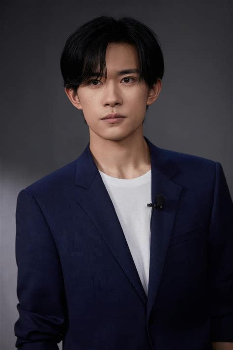 2019TFBOYS易烊千玺 2019玊尔演唱会_高清图片大全-爱豆APP