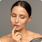 Dry Mouth (Xerostomia): Causes, Symptoms and Home Remedies