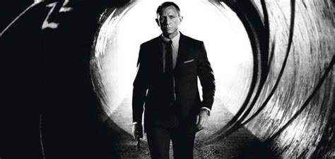 史上最全盘点：007 系列电影中的香槟_邦德