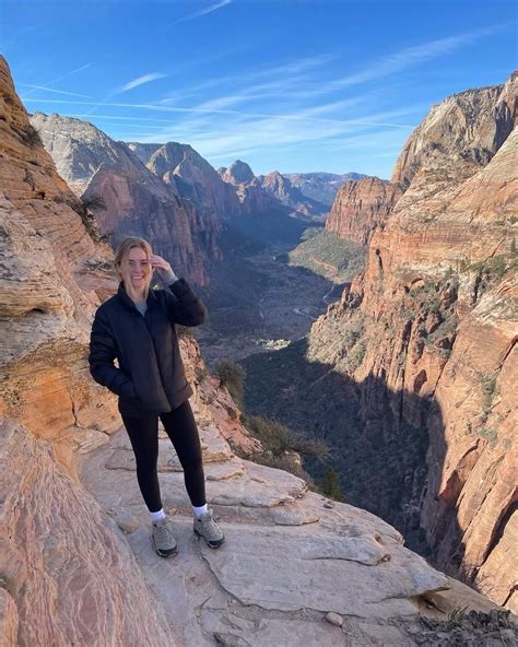 MHS General Surgery | Resident Highlight! Chief Resident 🩺 Daisy ...