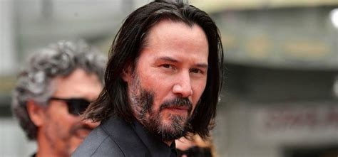 3 Eerie Reasons Why People Have Started Confusing Beardless Keanu ...