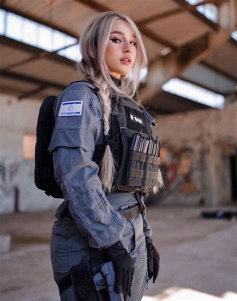 김짤닷컴 - 이스라엘 유명 OnlyFans 모델 근황 ㄷㄷㄷㄷㄷ