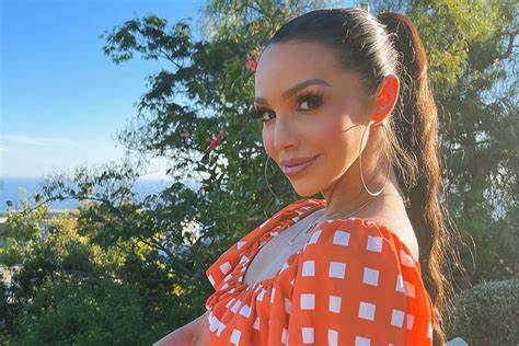 BravoCon 2022: Scheana Shay’s New Short Lob Haircut