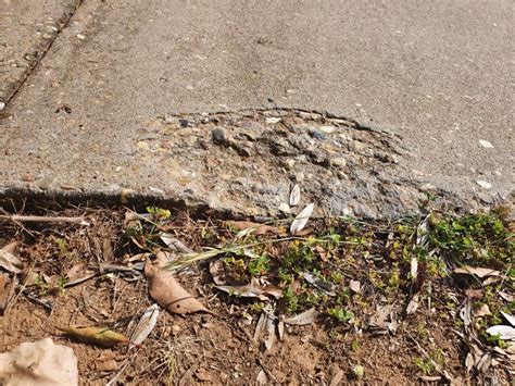 How to Level Posts in the Ground 的图像结果