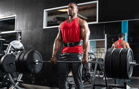 Build the Perfect Deadlift: 7 Expert Coaches Share Their Favorite Cue