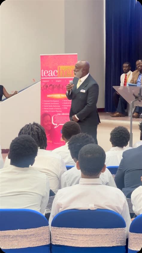 Fefe Love Felicia Shuman (@therealfefelove_) • Instagram photos and videos