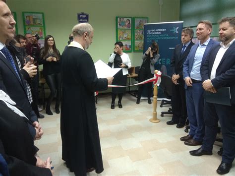 Nexera przyłącza pierwsze szkoły do sieci, ale musi się spieszyćTELKO.in