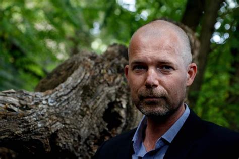 Descubierta la ubicación exacta de ‘Raíces de árbol’, la última obra de ...