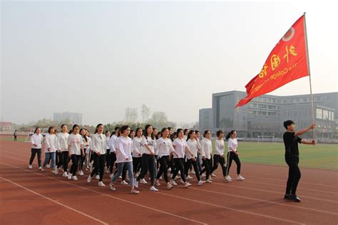 外国语学院举行第五届春季运动会