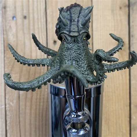 KRAKEN Beer Keg Mini Tap Handle Monster Seattle Kraken NHL HOCKEY Pull ...