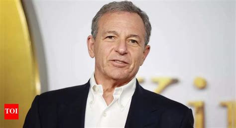 Disney: Bob Iger - Disney's former CEO is replacing his successor: Here ...
