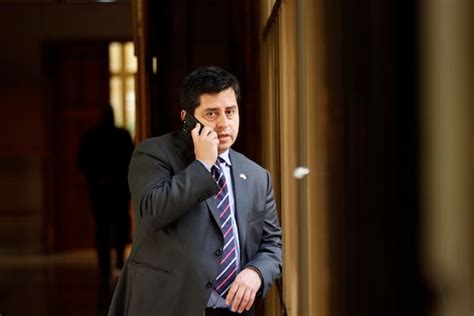 Los errados supuestos de la campaña de Tohá que mantienen a Jara al ...
