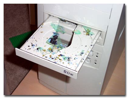 Exploding CD 的图像结果