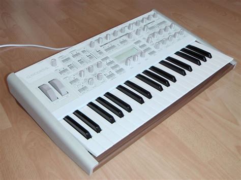 Access Virus TI2 Polar Synthesizer in Frankfurt | TV - HiFi - Video ...