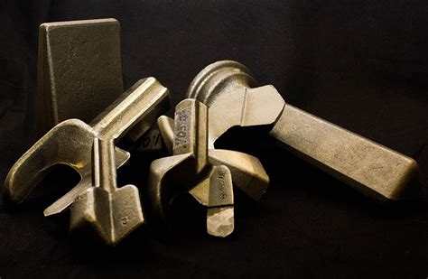 Forging Metel 的图像结果