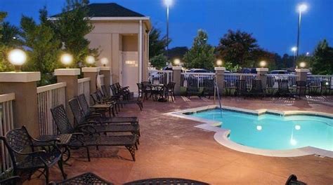 HILTON GARDEN INN CHARLOTTE NORTH - Hotel Reviews, Photos, Rate ...