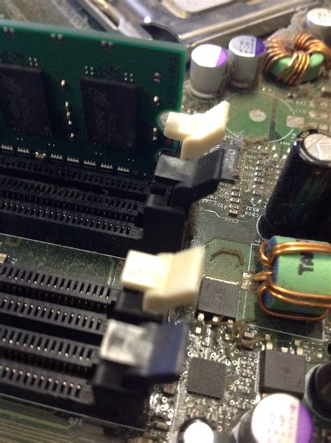 Computer RAM Installation 的图像结果