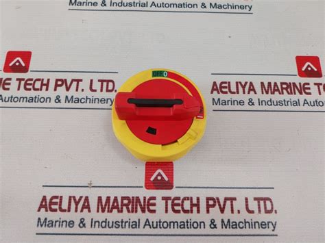 Square D Nw2 Operating Switch Handle – Aeliya Marine Tech