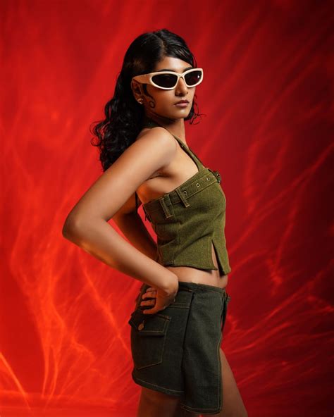 HALTERNECK WASHED DENIM CORSET TOP – Braquette