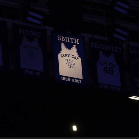 Spurs retired jersey numbers online