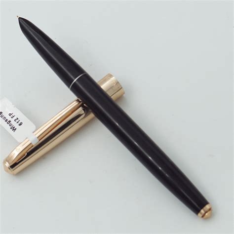 Wingsung 612 Black Color Body With Golden Cap Fine Nib Rubbersac Model ...