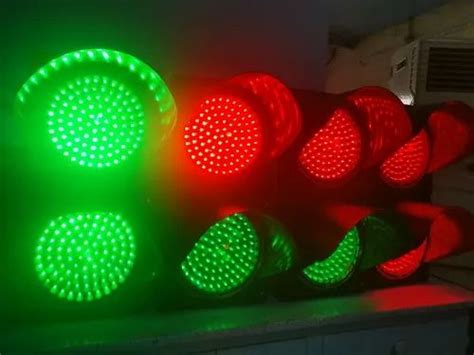 Toll Plaza Traffic Light Manufacturer from Mumbai