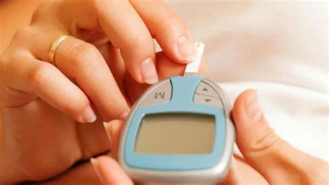 Reasons why diabetics need to be extra careful in summers?