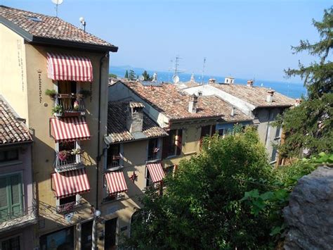 THE QUEEN TOWER (Desenzano Del Garda, Lake Garda, Italy) - B&B Reviews ...