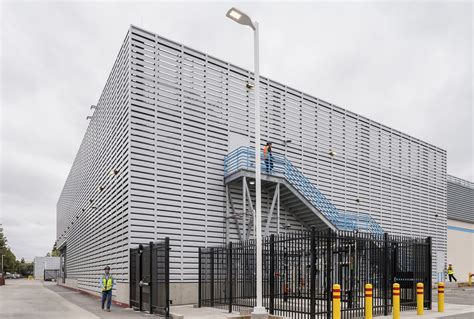 Applied Materials Building 74 - RMW