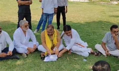 मंत्री प्रहलाद पटेल से नाराजगी: सेमरिया से कांग्रेस MLA अभय मिश्रा का ...