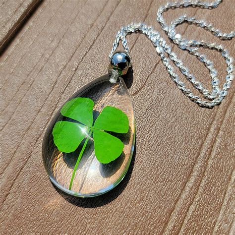 Four Leaf Clover Necklace, Real Clover in Resin Good Luck Charm ...