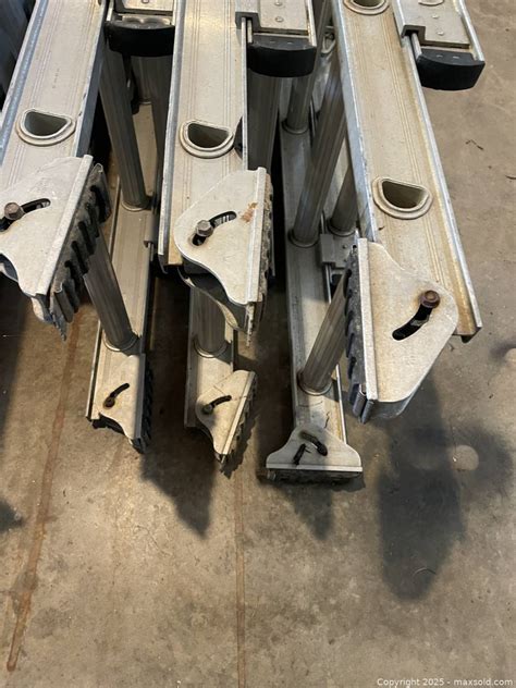 Werner Duty-Master 24 ft Extension Ladder | Maxsold