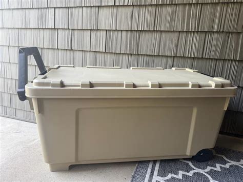 Project Source Large 42.3 -Gallons ( 169 -Quarts ) Khaki Yellow/Solid ...