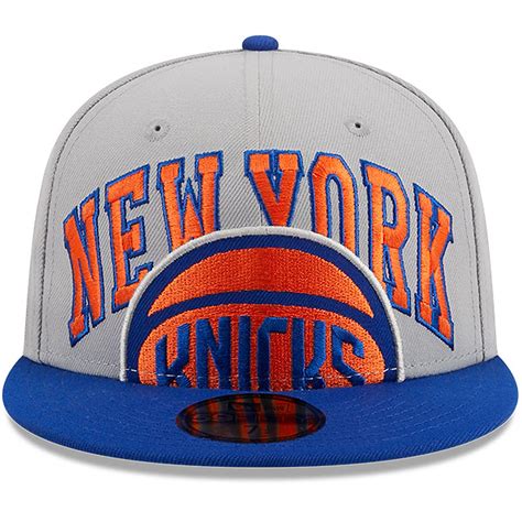 New Era / New York Knicks Tip-Off Two-Tone 59FIFTY Fitted Hat | Academy