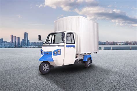 Zor Grand Price, Spec, Reviews