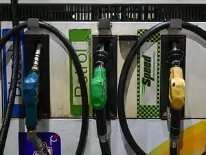 Rs 3 a litre fuel price hike cuts losses by 25 per cent; daily loss ...
