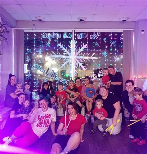 Mom & Me Cardio Drumming ? Glow Style with coach Jalyn, 109 E. 2nd st ...