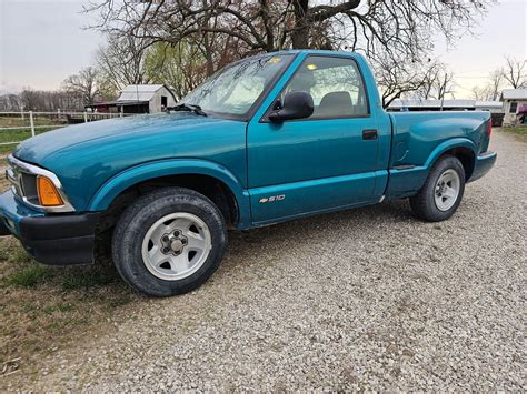 1996 Chevy S-10 91,655 miles 2X2 CLEAN TITLE- Auto | Live and Online Auctions on HiBid.com