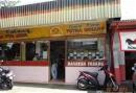 RUMAH MAKAN MINANG PUTRA, Manado - Restaurant Reviews, Phone Number ...