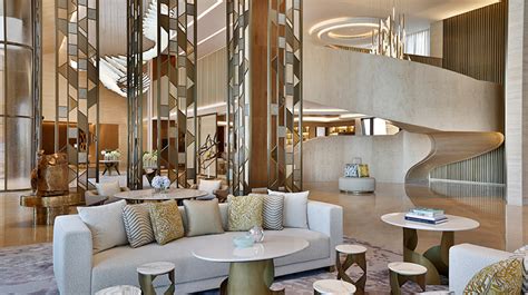 https://secure.s.forbestravelguide.com/img/properties/the-st-regis-riyadh/the-st-regis-riyadh-lobby.jpg