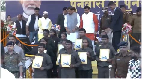 MP: 10 Naxals With Bounty Of Rs 2.36 Crore Surrender Before CM Mohan ...