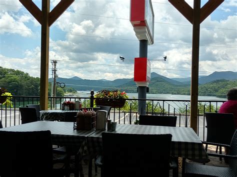 THE OAKS LAKESIDE KITCHEN, Hiawassee - Menu, Prices & Restaurant ...