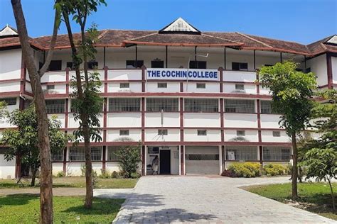 The Cochin College Kochi Campus: Photos, Virtual Tour